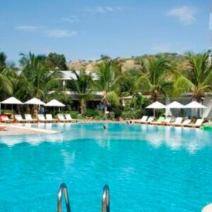 Punta Sal Suites & Bungalows Resort 2026 Regular (Sin alimentación + Sin Traslado)